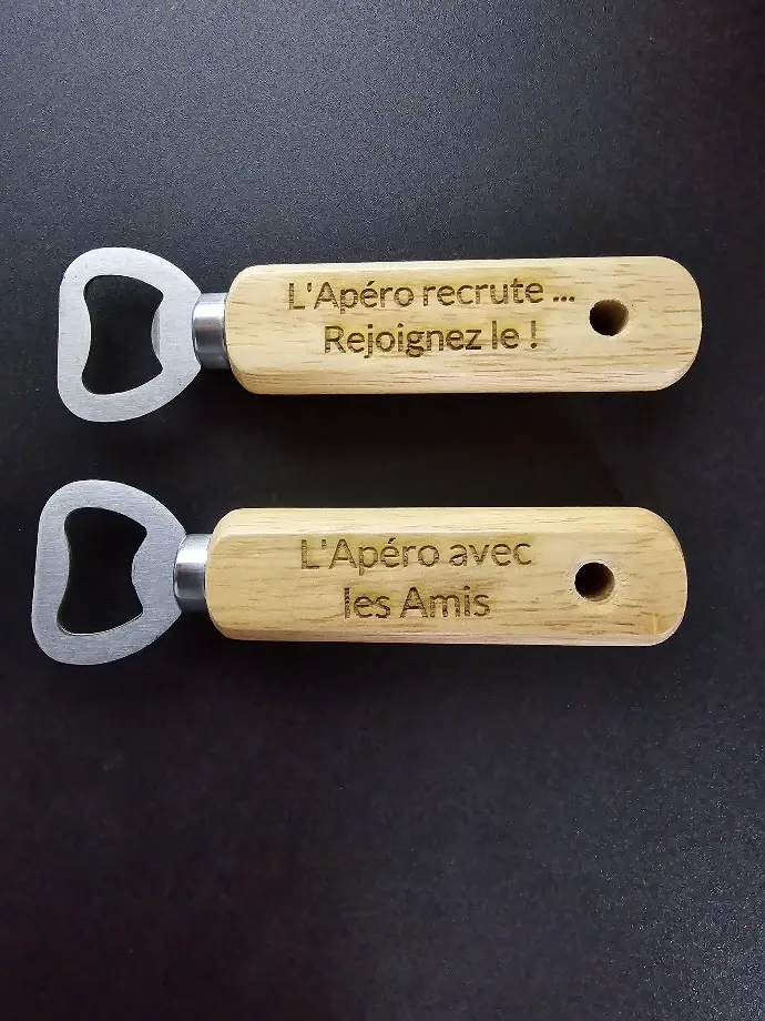 Décapsuleur en bois personnalisé